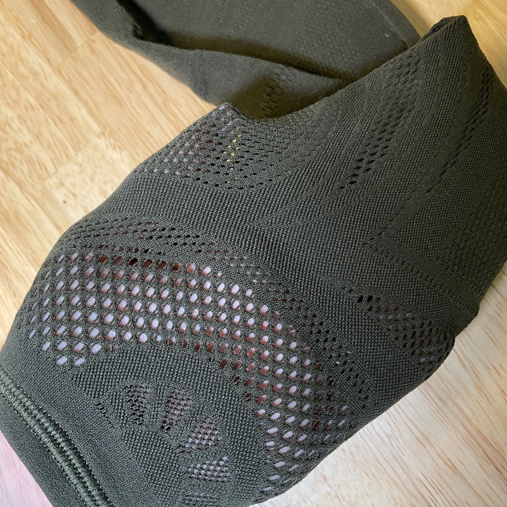 lululemon athletica Dark Green Leggings - Picture 6 of 9